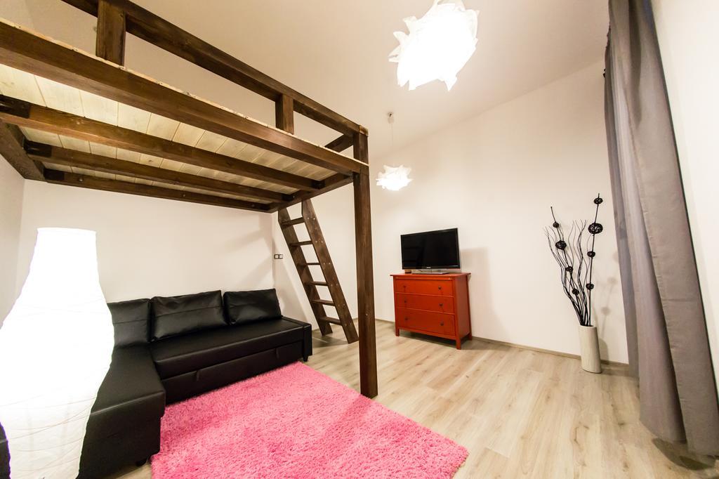 Freedom Rooms & Apartments Praha Bagian luar foto