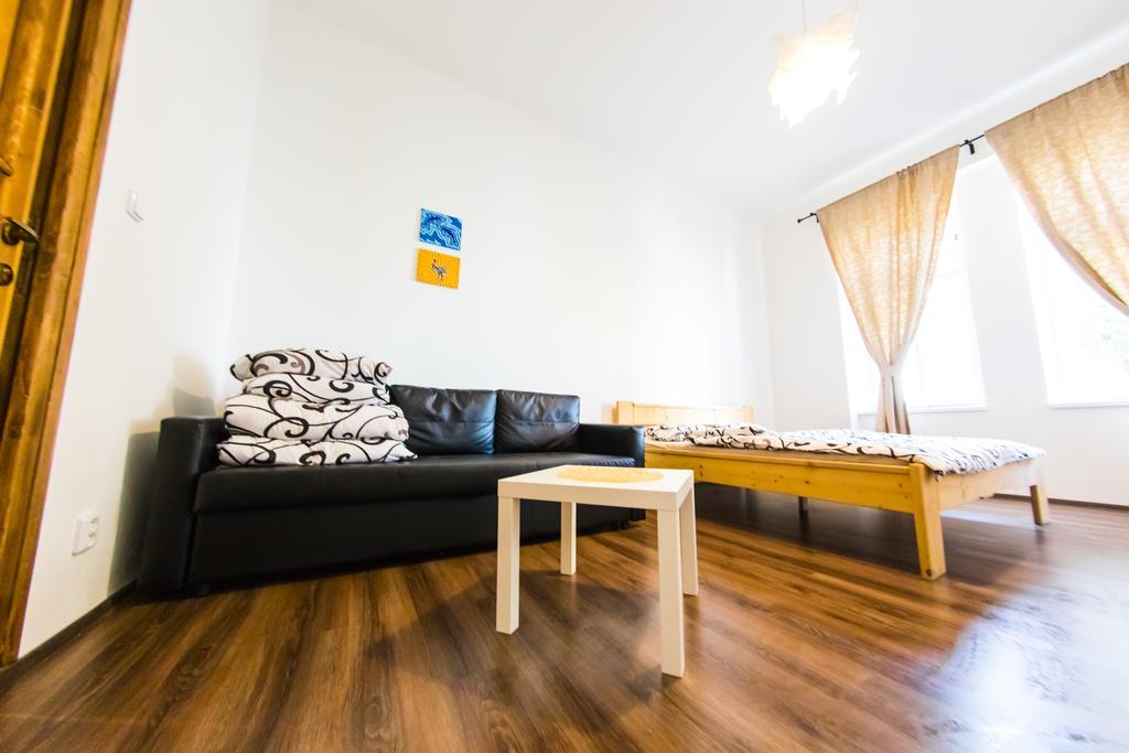 Freedom Rooms & Apartments Praha Bagian luar foto