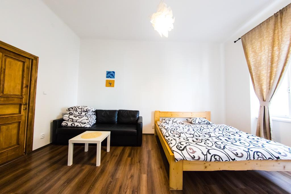 Freedom Rooms & Apartments Praha Bagian luar foto
