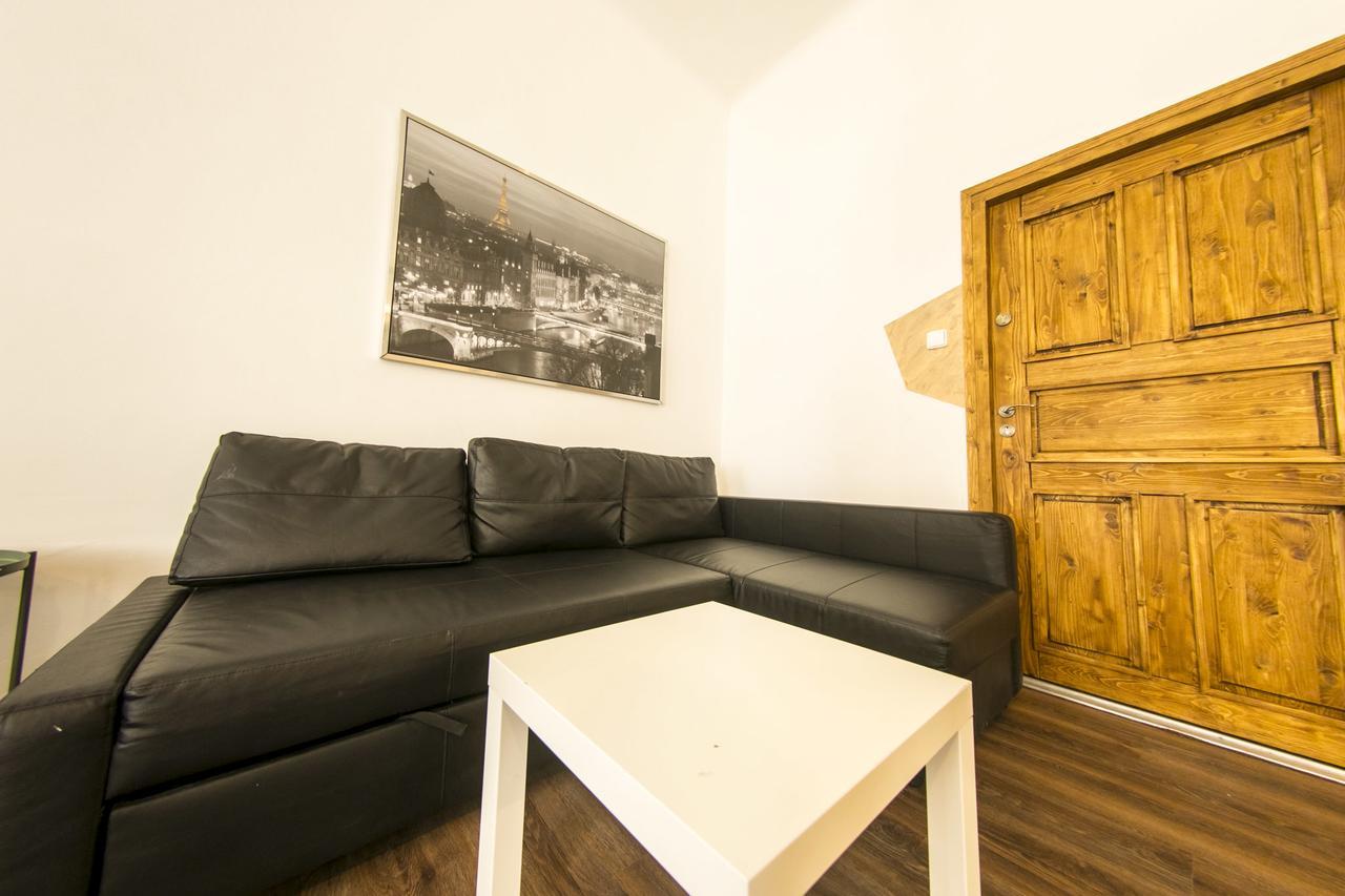 Freedom Rooms & Apartments Praha Bagian luar foto