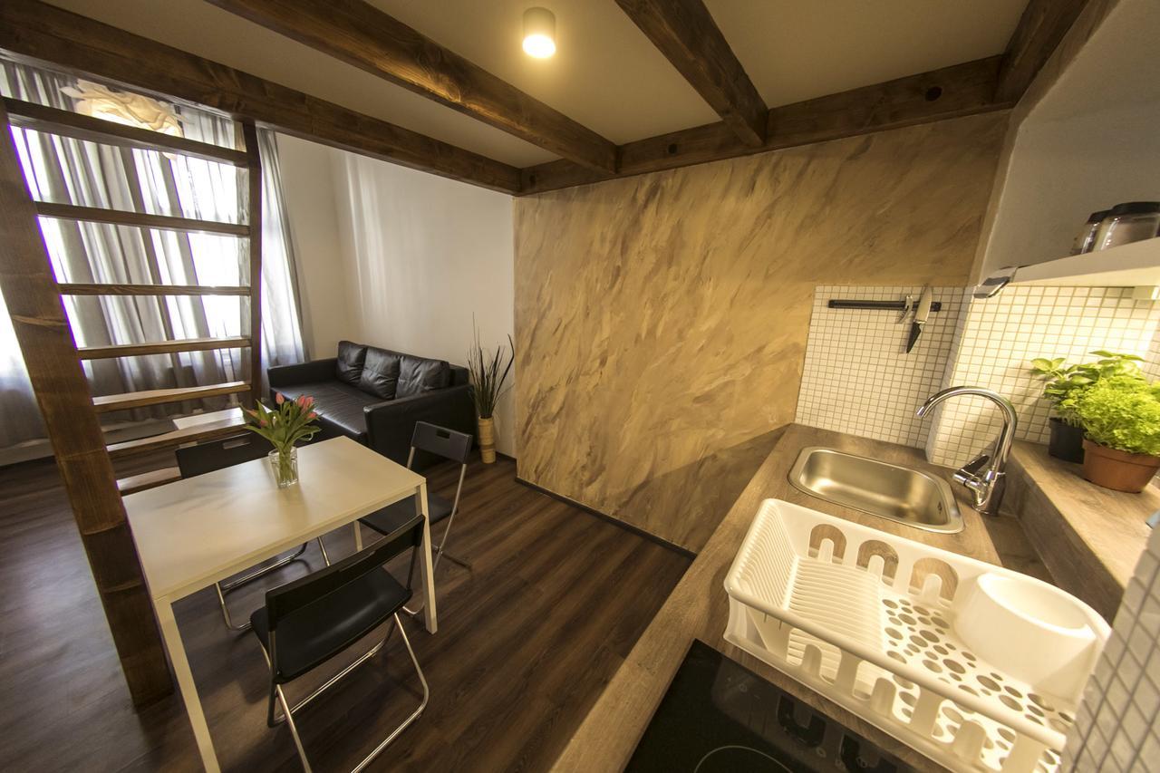 Freedom Rooms & Apartments Praha Bagian luar foto