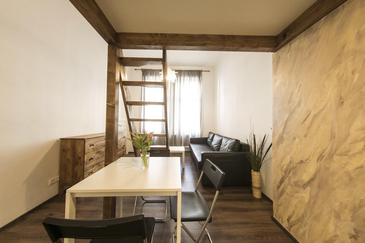 Freedom Rooms & Apartments Praha Bagian luar foto