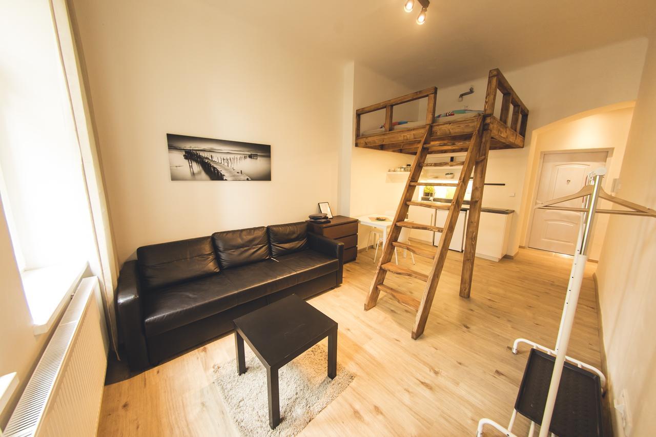Freedom Rooms & Apartments Praha Bagian luar foto